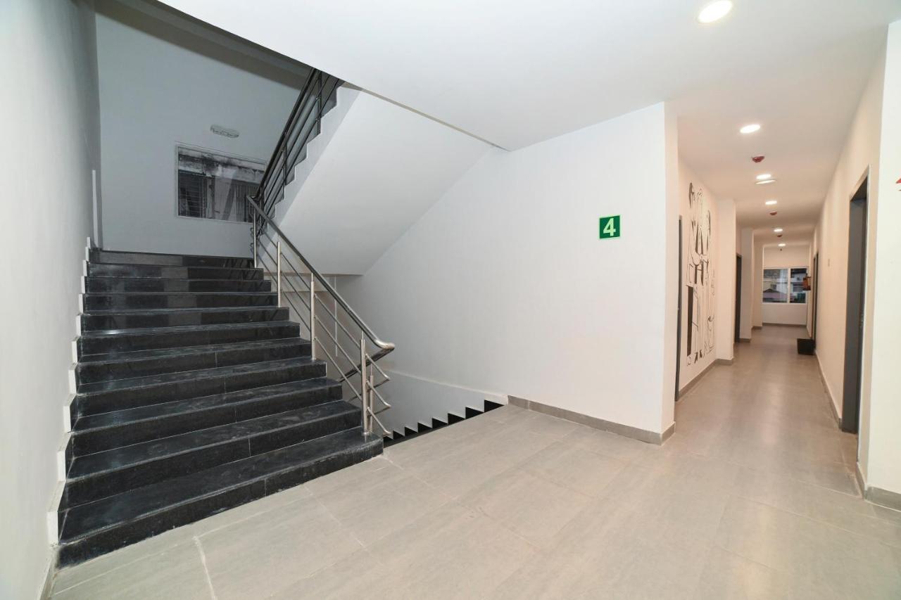 Vaccinated Staff- Oyo Townhouse 384 Nk Hotels Dispur Zewnętrze zdjęcie